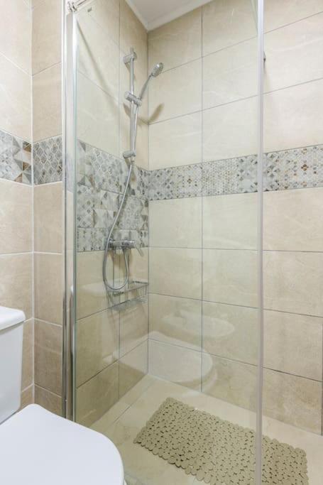 Cosy Apartment In Los Cristianos 5Min To The Ocean Bagian luar foto